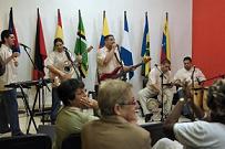 Banda norteamericana de ciegos toca salsa en Feria del Libro en Cuba