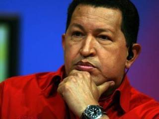 Mientras Chávez se recupera, el pueblo se desvela